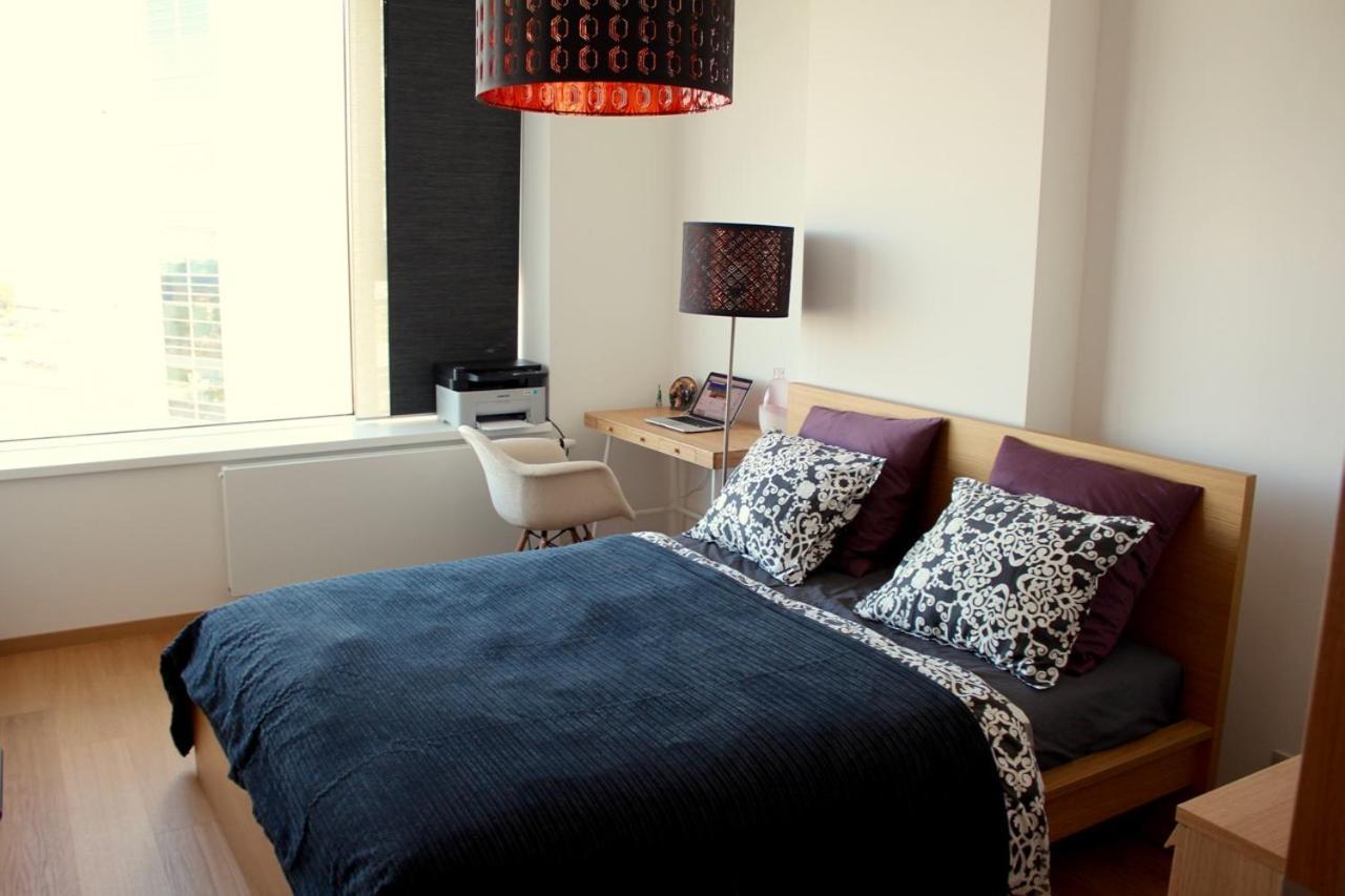 Elegant In Panorama With Free Parking Old Town - Long-term Available Appartamento *